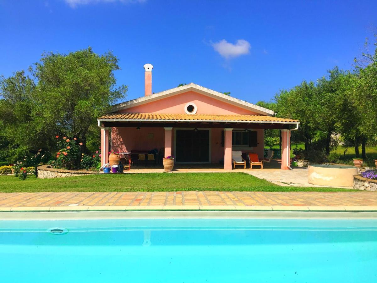 Villa Kleopatra Poulades Экстерьер фото