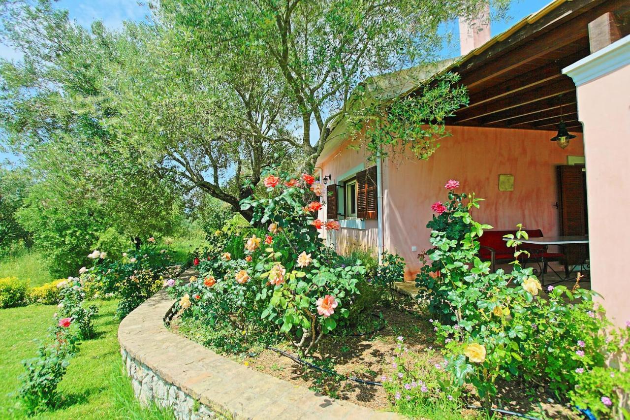 Villa Kleopatra Poulades Экстерьер фото