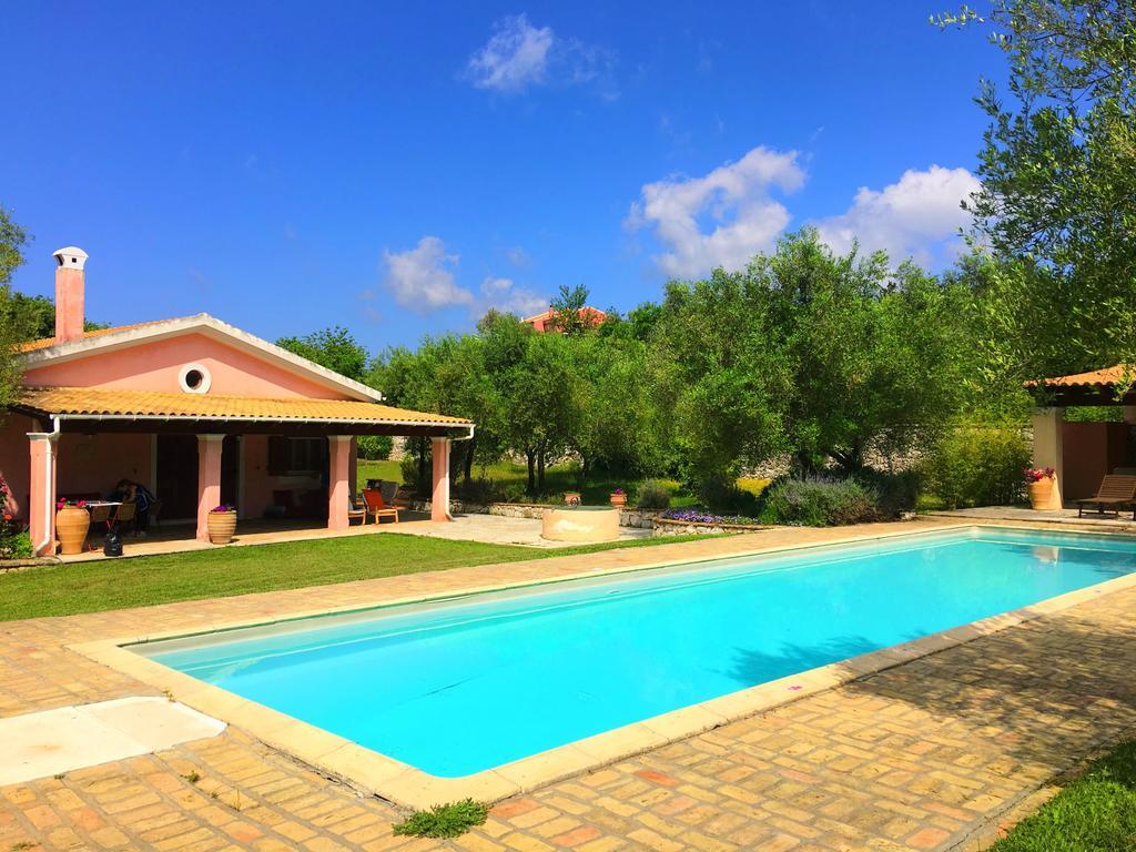 Villa Kleopatra Poulades Экстерьер фото